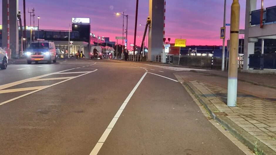 Verkeerschaos in Alkmaar door storing Tesselsebrug