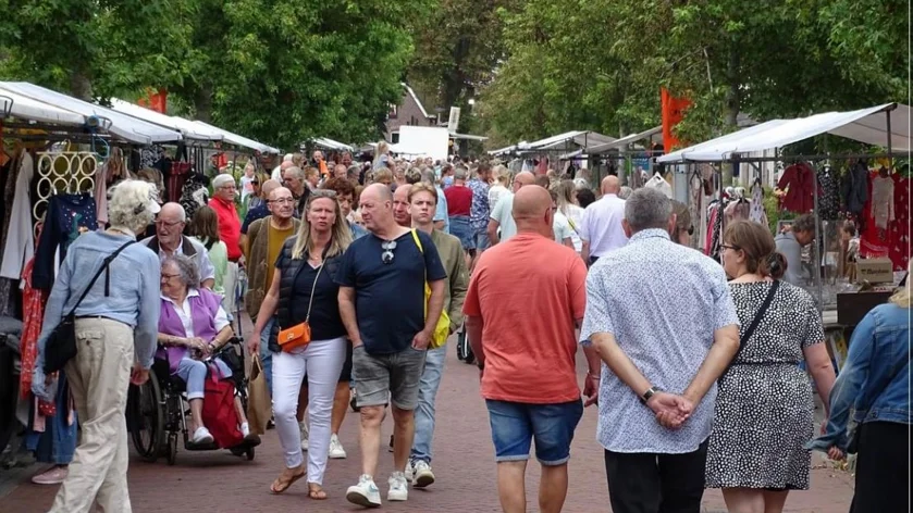 16 augustus Grijze markt van Egmond op z’n Kop