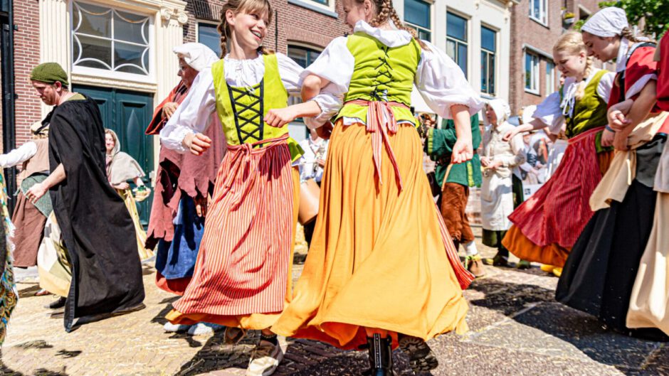 Op 1 en 2 juni tovert Kaeskoppenstad de binnenstad van Alkmaar weer om tot een historisch spektakel