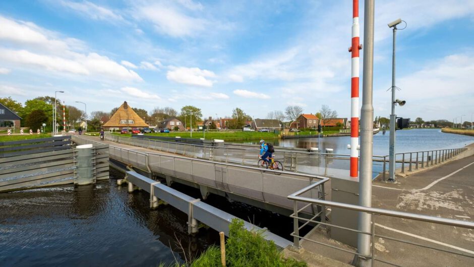 Rekervlotbrug is weer open