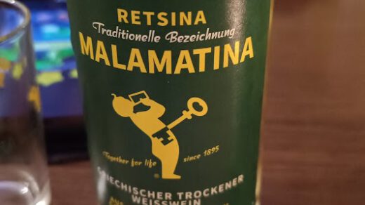 Retsina… wat is het? Griekse wijn met een bijzonder smaak