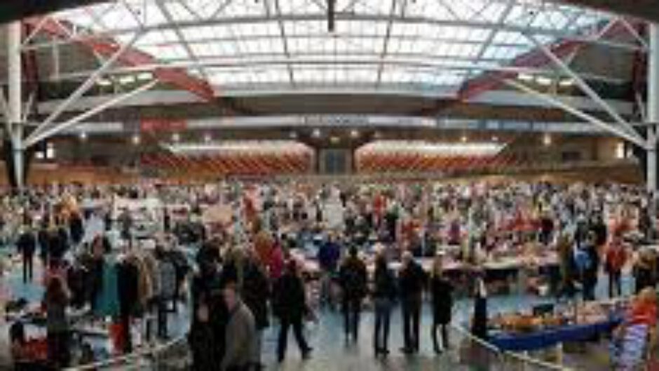 Rommelmarkt Wielerbaan in Alkmaar a.s. 13 Oktober