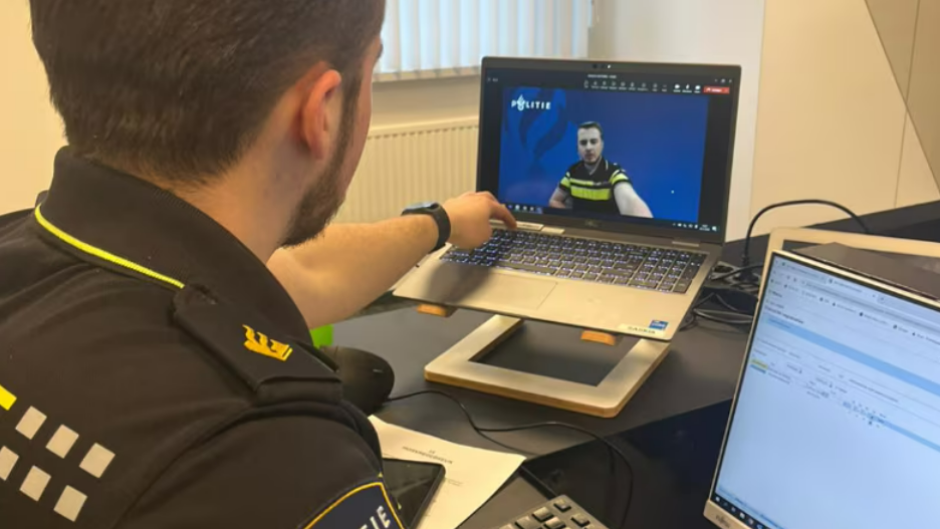 Politie Noord-Holland start met aangifte doen via videobellen