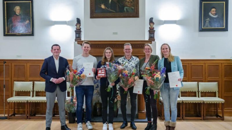 Huldiging Alkmaarse (synchroon)zwemkampioenen