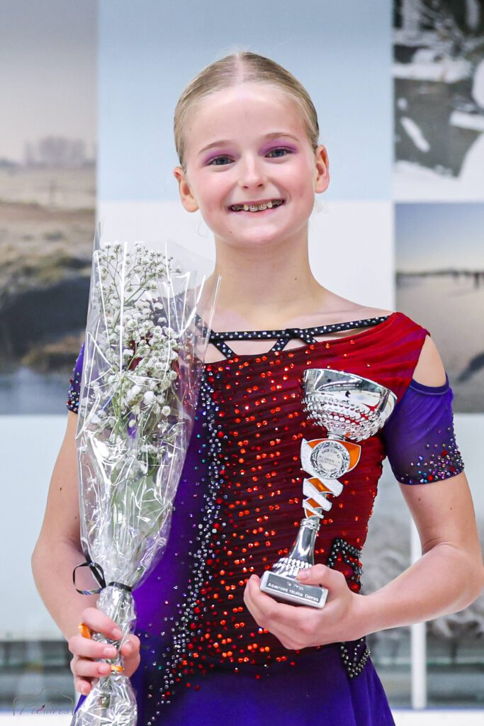 Summer Wijkhuizen (14) schittert in internationale en nationale kunstschaatswedstrijden